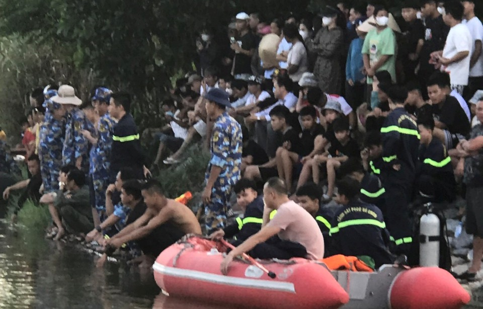 Thêm vụ bé trai tử vong do đuối nước trên sông Hòn Ngọc (Thủy Nguyên)